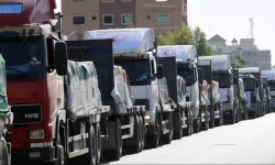 81 günlük ablukanın ardından ilk yardım tırları Gazze’ye girdi