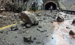 İran'da maden ocağı heyelan! 4 kişi göçük altında kaldı