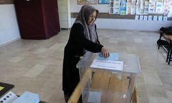 Sivas'ın Güneykaya beldesinde oy kullanma işlemi başladı