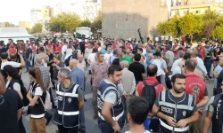 Diyarbakır'da Irak Kürdistan Bölgesel Yönetimi'ne saldırılar protesto edildi