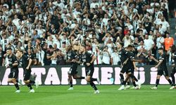 Beşiktaş Dolmabahçe'de 5-1'le turladı