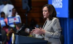 Kamala Harris, başkan yardımcısı adaylığına Minnesota Valisi Tim Walz'u seçti