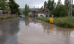 Kayseri'de sele kapılan kişiyi arama çalışması sürüyor