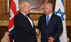 Boris Johnson: Netanyahu’nun kullandığı şahsi banyomda cihaz bulundu