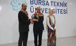 Gümüşhane Üniversitesi Öğretim Üyesi Prof. Dr. Necati Çelik'e ödül