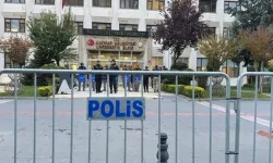 İHD Batman Şube Eşbaşkanı Ahmet Şiray: Kayyım protestolarında gözaltına alınanlara ‘Ölürüm Türkiyem’ dinletildi