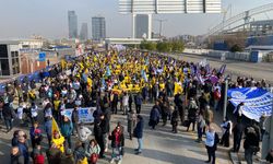 KESK’in ‘Geçinemiyoruz’ mitingi için emekçilerin Atatürk Kültür Merkezi'nden Anadolu Meydanı'na yürüyüşü başladı