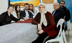 Ekrem İmamoğlu, ailesiyle görüşmesi sırasında çekilmiş fotoğrafı paylaştı