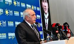 Bayram ziyaretlerinde konuşan İYİ Partili Durmuş: Umarım siyasetin ateşinin hızla düşürüldüğü, yeni bir dönem olur