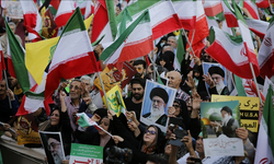 İran'da Gadir-i Hum Bayramı kutlamaları yerini protestolara bıraktı