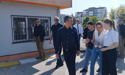 CHP Genel Başkanı Özel, Ferdi Zeyrek’in kızı Nehir Zeyrek’i, YKS’nin ikinci oturumuna da getirdi