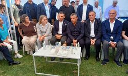 Özel ve Dilek İmamoğlu Manisa’da ortak basın açıklaması yaptı