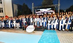 Manisa CBÜ Tıp Fakültesi 25. Dönem mezunları hipokrat yeminini ederek sağlık ordusuna katıldı
