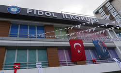 Özel Sektör Öğretmenleri Sendikası'ndan FİDOL Okulları önünde eylem