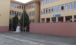 Eğitim Sen'den öğrencilere yemin ettirilerek tekbir getirilen görüntüler hakkında suç duyurusu