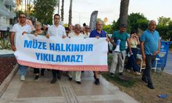 Antalya Müzesi'nin yıkım kararına karşı protesto