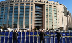 İBB operasyonlarında yeni dalga: Aralarında Beyoğlu Belediyesi Başkanı Güney'inde olduğu 44 kişi hakkında gözaltı kararı