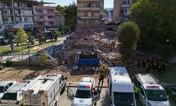 Balıkesir depreminde yıkılan bina için soruşturma başlatıldı: Müteahhit ve bina sahibi gözaltında
