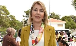 Manavgat Belediyesi Başkan Yardımcısı Gülsüm Özer, görevinden ve CHP'den istifa etti