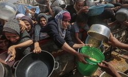 İsrail’in Gazze’ye sabah saatlerinden bu yana düzenlediği saldırılarda 22 kişi yaşamını yitirdi