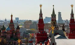 Kremlin: Rusya, orta ve kısa menzilli füzeleri konuşlandırma hakkına sahip