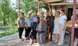 Ekrem İmamoğlu'nun annesi ve kız kardeşinden Murat Çalık'ın annesine ziyaret