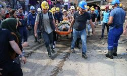 Denizli Acıpayam’da göçük altında kalan işçi 27 saat sonra kurtarıldı