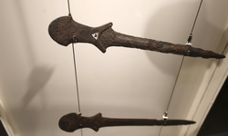 Arslantepe'deki 5 bin 500 yıllık kılıçlar tarihe ışık tutuyor