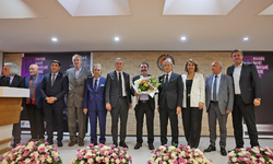 Ahmet Ümit, Mersin Kenti Edebiyat Ödülü'nün 18. yılında ödüle değer görüldü