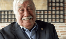 Devekuşu Kabare Tiyatrosu’nun kurucularından usta sanatçı Ahmet Gülhan hayatını kaybetti