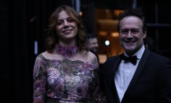 Mezzosoprano Deniz Uzun, İDSO ile AKM'de konser verdi