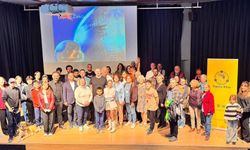 Seferihisar'da Hypatia Bilim Buluşması: Dr. Umut Yıldız katılımcıları uzayın derinliklerine götürdü