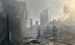 İzmir Bayraklı'da konteyner yangını: 22 konteyner zarar gördü, hızlı müdahale faciayı önledi