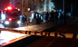 Ankara’da hurdalık alandan apartmana sıçrayan yangında 8 kişi dumandan etkilendi