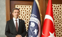 Şırnak Üniversitesi'nden tam itaat iddialarına yalanlama: Söz konusu görsel dijital ortamda manipüle edilmiştir