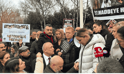 TBMM önünde deprem nöbeti: Adalet Peşinde Aileleri eylemde