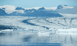 Dünyanın buz rezervleri eriyor: Bir yılda 640 milyar ton kayıp yaşandı; Brezilya'daki zirvede sansürlendi