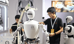 İnsansı robotlar Çin'de sınır güvenliğinde göreve başladı: Çin, Elon Musk'ı geçti