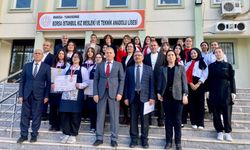 Damak tadında 42 ülkeyi geri bıraktılar, Manisa’ya şampiyon döndüler