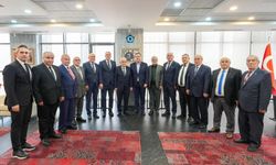 CHP'li Başkan Dutlulu esnaf kefaletin asırlık Başkanı Çınar ve yönetimini ağırladı