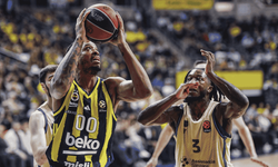 Fenerbahçe Beko, Barcelona'yı son saniyede devirdi: 72-71