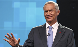 Şili'de devlet başkanı seçimini 16 puan farkla aşırı sağın adayı kazandı