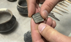 Elazığ'da 7 bin 500 yıllık olduğu değerlendirilen taş mühür gün yüzüne çıkarıldı