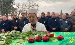 CHP Genel Başkanı Özel Manisa’da iki cenazeye katıldı