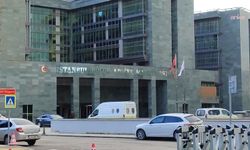 İstanbul Bölge Adliye Mahkemesi'nde bir savcı hakimeye silahlı saldırı gerçekleştirdi