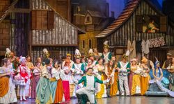 Aşk İksiri Sevgililer Günü’ne özel sahnede