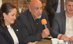 İYİ Partili Op. Dr. Özcan: Dağıtacağınız kolilerde mutlaka üzüm olsun