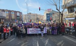 Tekirdağ'da kadınlar 8 Mart’ta uyardı: Rol biçmeyin, öldürmeyin