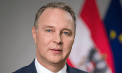 Avusturya Savunma Bakanı Babler: Trump’ın kaotik politikalarının parçası değiliz