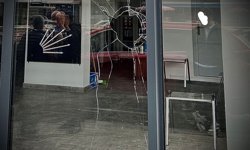 CHP Ankara Keçiören İlçe Başkanlığı'na taşlı saldırı